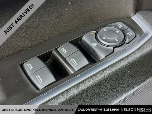 Used 2023 Chevrolet Silverado 1500 LT Trail Boss w/ Convenience Package II AWD/4WD image 18