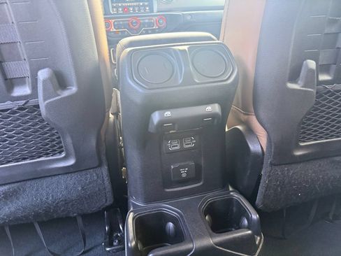 Used 2020 Jeep Gladiator Rubicon AWD/4WD image 28