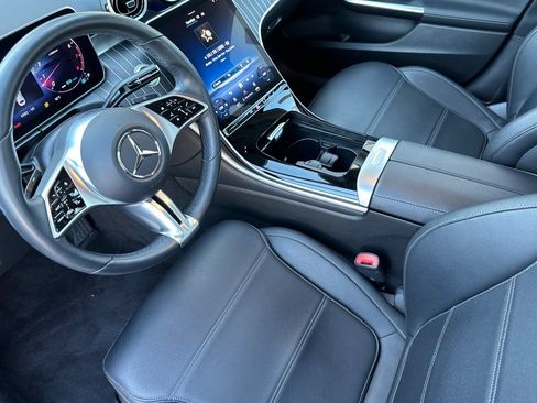 Used 2022 Mercedes-Benz C 300 Sedan image 10