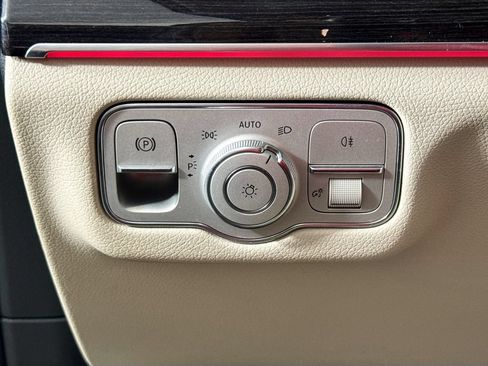 Used 2020 Mercedes-Benz GLS 450 4MATIC image 10