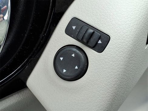 Certified 2022 Nissan Rogue Sport SV w/ Technology Package image 13