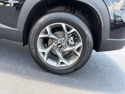 Certified 2026 Chevrolet Trax LT w/ LT Convenience Package FWD image 10