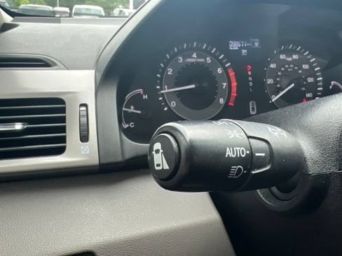 Used 2016 Honda Odyssey SE image 24