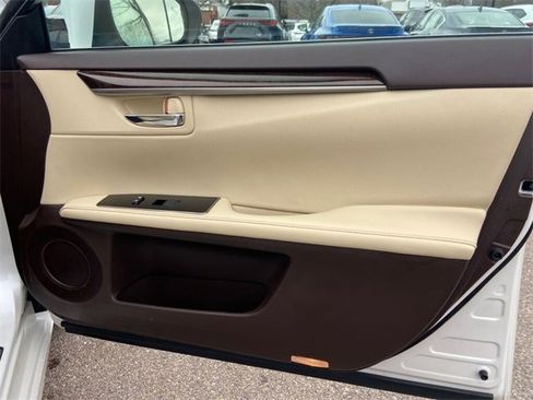 Used 2018 Lexus ES 350 image 28