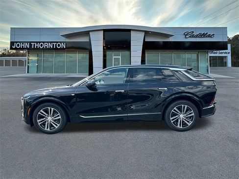 New 2025 Cadillac Lyriq Luxury image 8