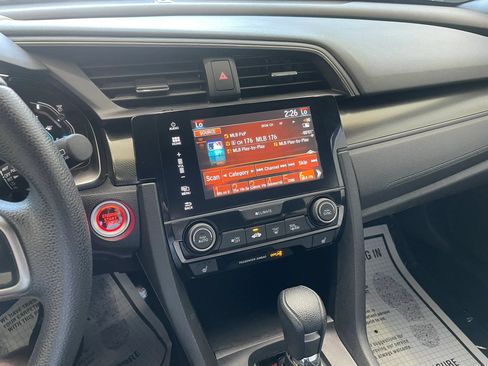 Used 2018 Honda Civic EX image 13