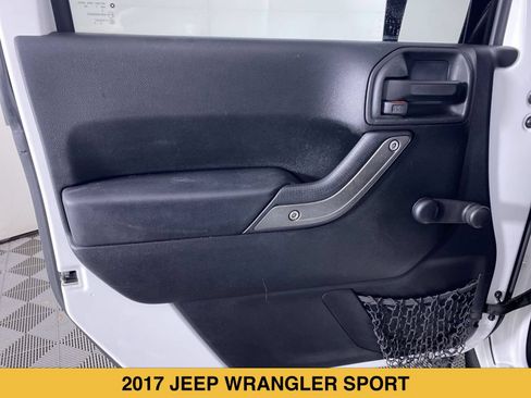 Used 2017 Jeep Wrangler Sport w/ Quick Order Package 24S AWD/4WD image 9