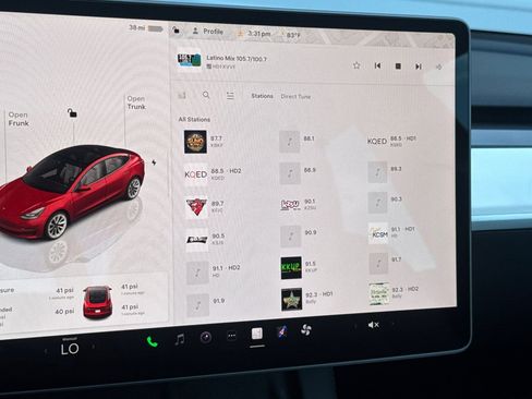 Used 2023 Tesla Model 3 Standard Range image 17