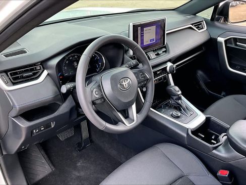 Used 2023 Toyota RAV4 SE AWD/4WD image 18