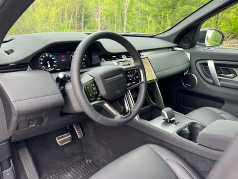 New 2026 Land Rover Discovery Sport Landmark AWD/4WD image 10