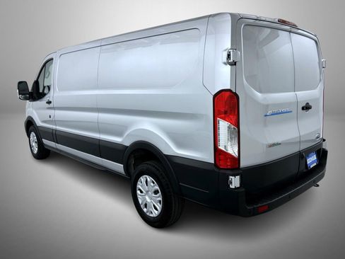 Used 2023 Ford E-Transit Low Roof RWD image 7