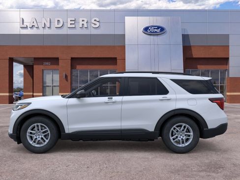 New 2026 Ford Explorer Active w/ Active Comfort Package RWD image 3