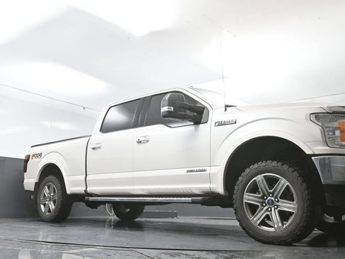 Used 2018 Ford F150 Lariat w/ FX4 Off-Road Package AWD/4WD image 19