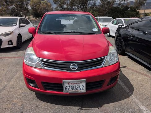 Used 2012 Nissan Versa 1.8 S w/ Plus Pkg FWD image 2