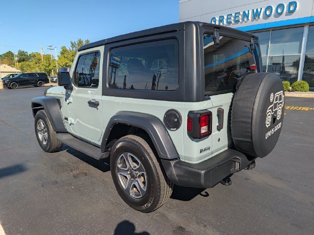 Used 2023 Jeep Wrangler Sport AWD/4WD image 3