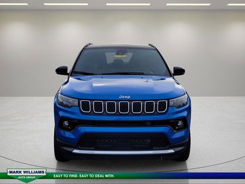 Used 2024 Jeep Compass Limited image 9