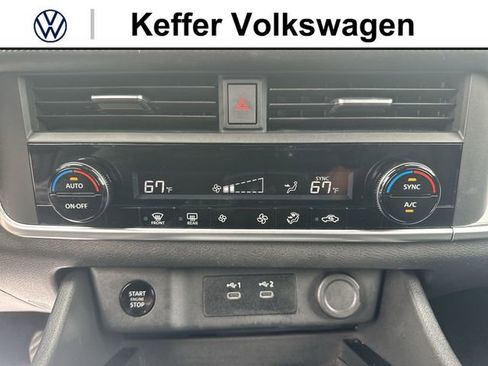 Used 2024 Nissan Rogue SV AWD/4WD image 21