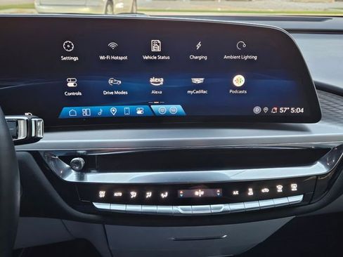 Certified 2024 Cadillac Lyriq Luxury image 15