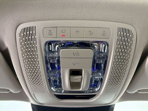 Certified 2023 Mercedes-Benz EQB 300 4MATIC w/ Pinnacle Package image 23