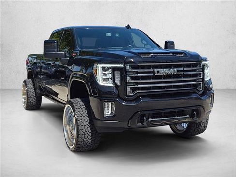 Used 2023 GMC Sierra 2500 AT4 AWD/4WD image 3