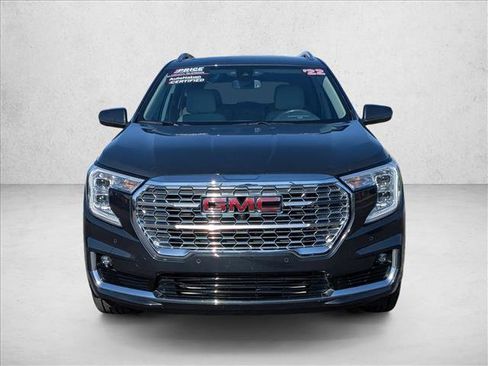 Used 2022 GMC Terrain Denali w/ Denali Premium Package AWD/4WD image 2