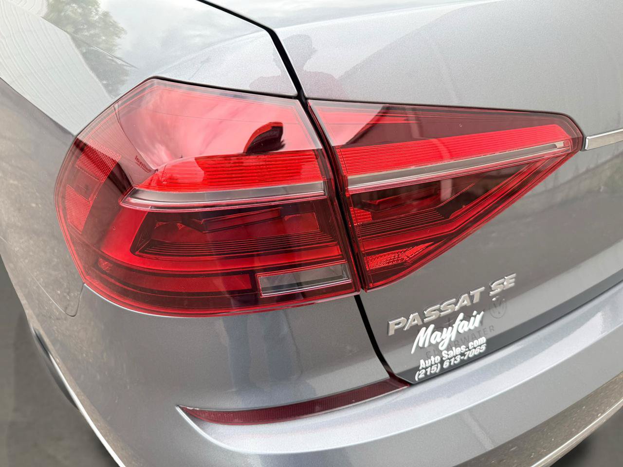 Used 2018 Volkswagen Passat 2.0T SE FWD image 14