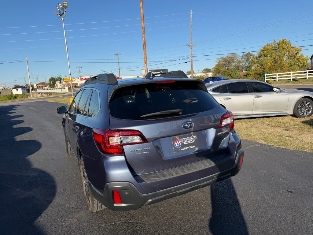 Used 2018 Subaru Outback 2.5i Limited AWD/4WD image 5