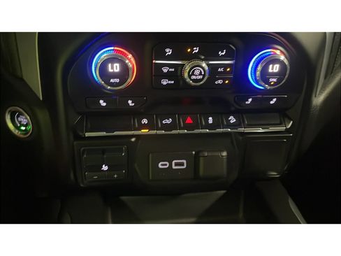 Used 2020 GMC Sierra 1500 Elevation AWD/4WD image 14