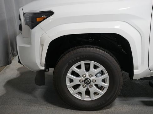 Used 2024 Toyota Tacoma SR5 image 5