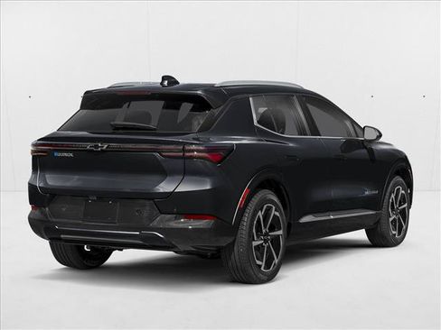 New 2026 Chevrolet Equinox EV LT FWD image 2