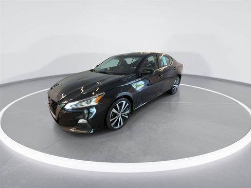 Used 2019 Nissan Altima 2.5 SR w/ SR Premium Package AWD/4WD image 4