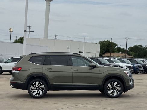 New 2026 Volkswagen Atlas SE AWD/4WD image 4