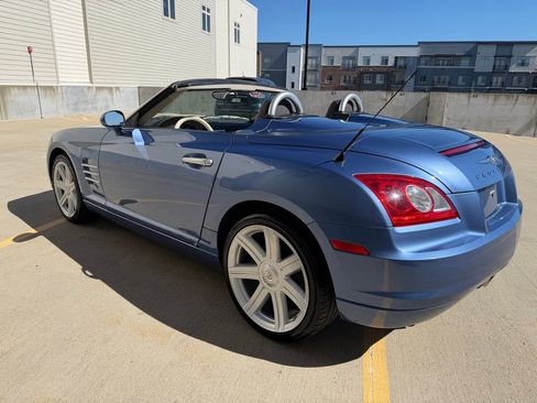 Used 2006 Chrysler Crossfire Limited RWD image 5