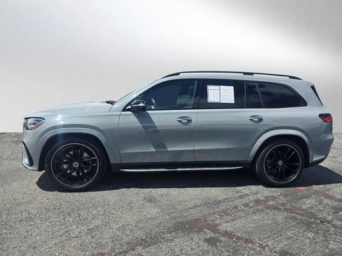 Used 2024 Mercedes-Benz GLS 450 4MATIC image 2