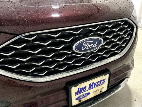 Used 2020 Ford Edge Titanium w/ Equipment Group 301A FWD image 7