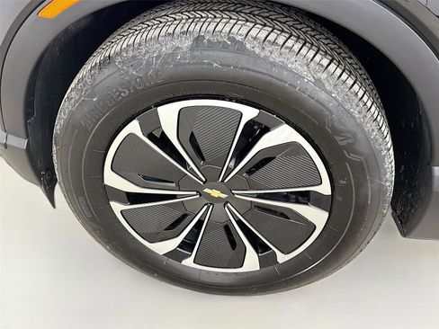 Used 2024 Chevrolet Blazer EV LT image 31