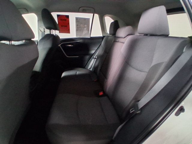 Used 2025 Toyota RAV4 XLE FWD image 11