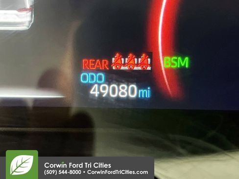 Used 2023 Toyota RAV4 XLE image 2