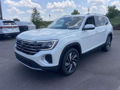 New 2026 Volkswagen Atlas SEL image 3