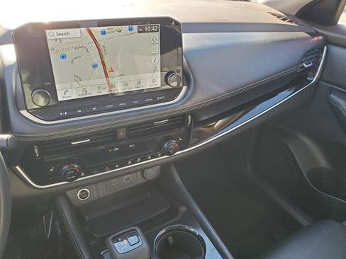 Certified 2023 Nissan Rogue SL w/ SL Premium Package image 21