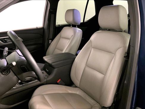 Used 2023 Chevrolet Traverse LT AWD/4WD image 22