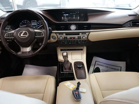 Used 2016 Lexus ES 350 FWD image 38