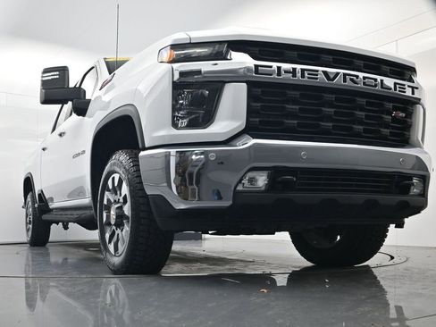 Used 2021 Chevrolet Silverado 2500 LT w/ All Star Edition image 60