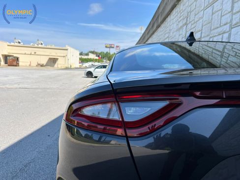 Used 2020 Kia Stinger GT-Line w/ Sun & Sound Package AWD/4WD image 16