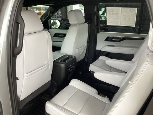 Used 2025 Chevrolet Tahoe Premier w/ Sun And Tow Package AWD/4WD image 52
