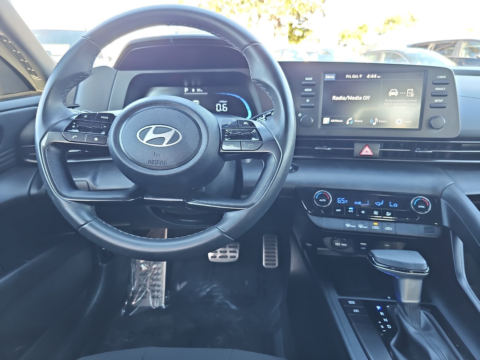 Certified 2025 Hyundai Elantra Sport FWD image 15