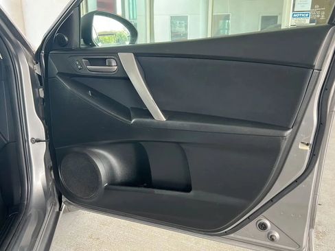 Used 2010 MAZDA MAZDA3 s Sport image 26