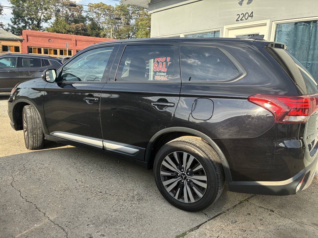 Used 2019 Mitsubishi Outlander SE AWD/4WD image 3