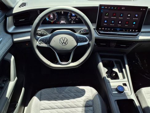 New 2025 Volkswagen Tiguan S image 13