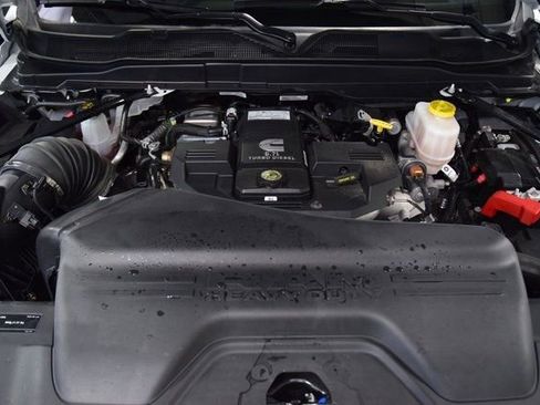 Used 2024 RAM 5500 Tradesman w/ Chrome Appearance Group image 20